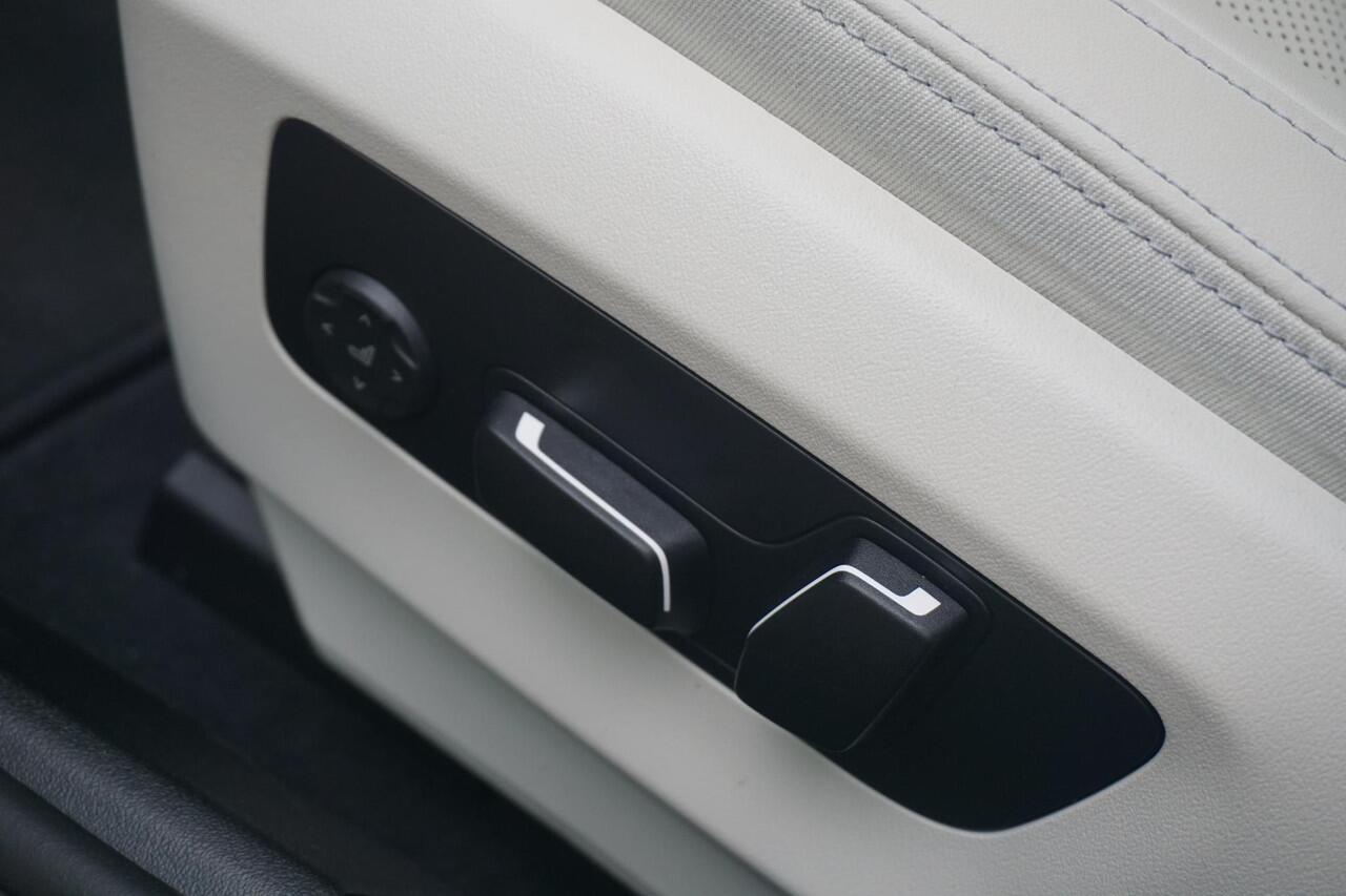 BMW i5 Touring eDrive40 M Sportpakket Pro 21'' / Active Steering / Panoramadak / Bowers & Wilkins / Driving Assistant Professional / Trekhaak