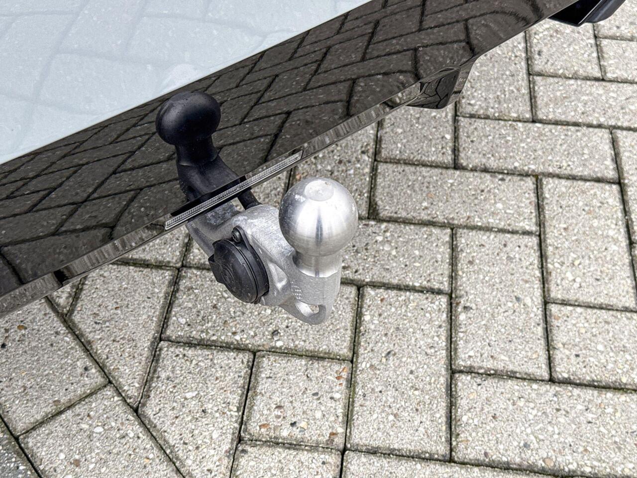 BMW i5 Sedan eDrive40 84 kWh M Sport | Trekhaak