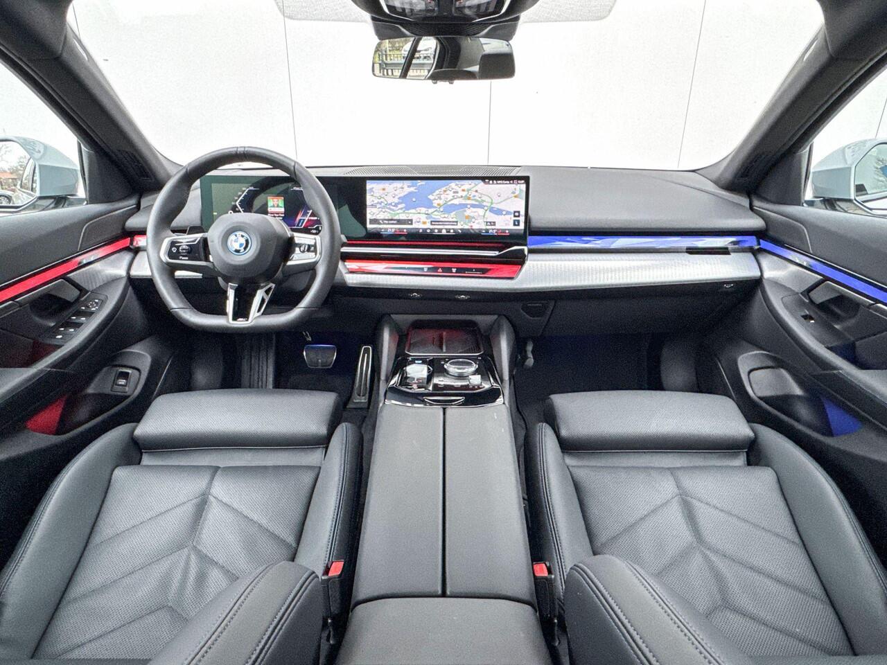 BMW i5 Sedan eDrive40 84 kWh M Sport | Trekhaak