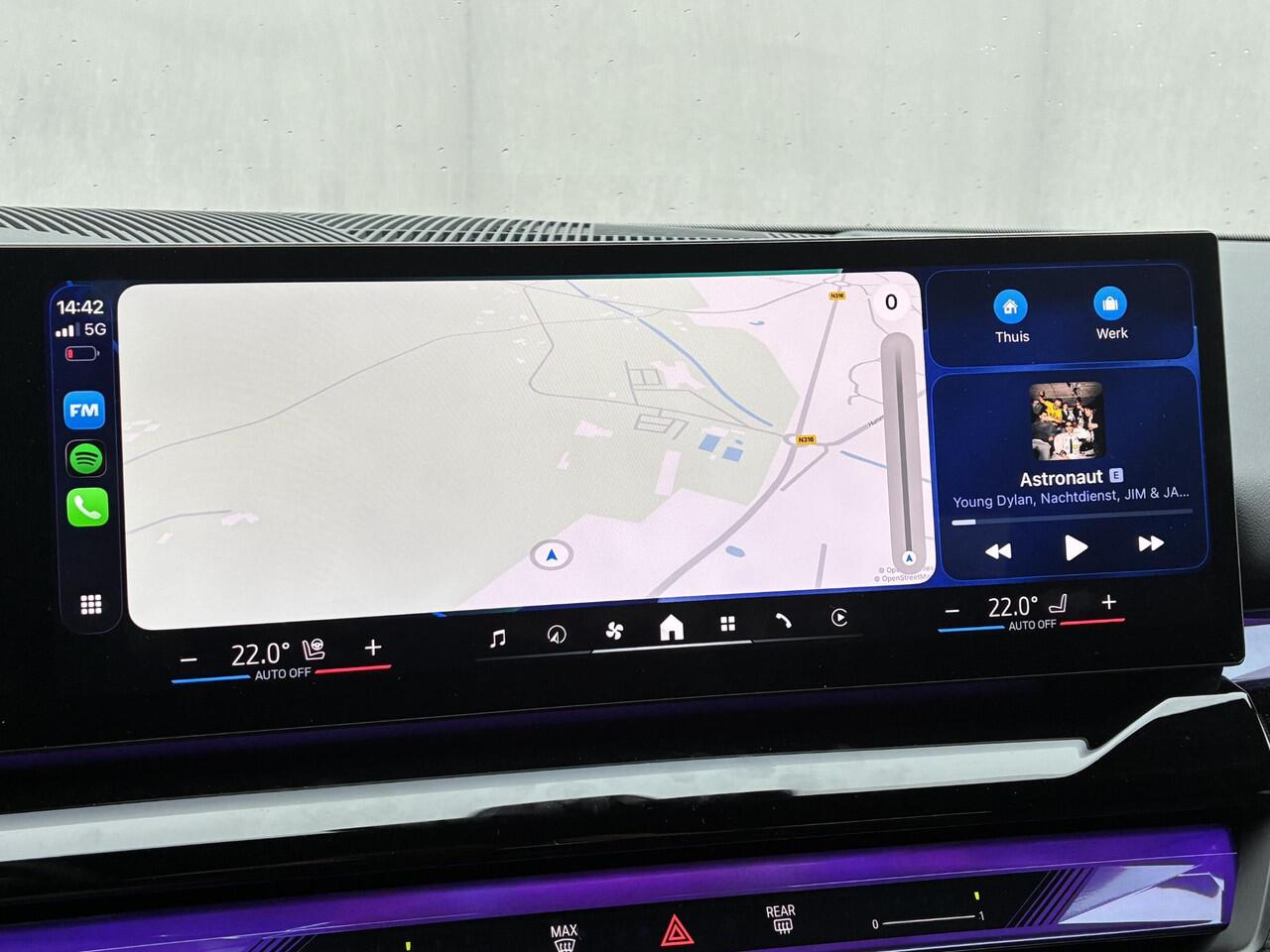 BMW i5 XDrive40 M Sport Edition 84 kWh 4WD / VOL LEDER / Fabrieksgarantie t/m 04-2028 / SOH 97,29% / Elektrische Trekhaak (1500KG) / Comfort Pack / Innovation Pack / M Sportpakket Pro / Travelpack /