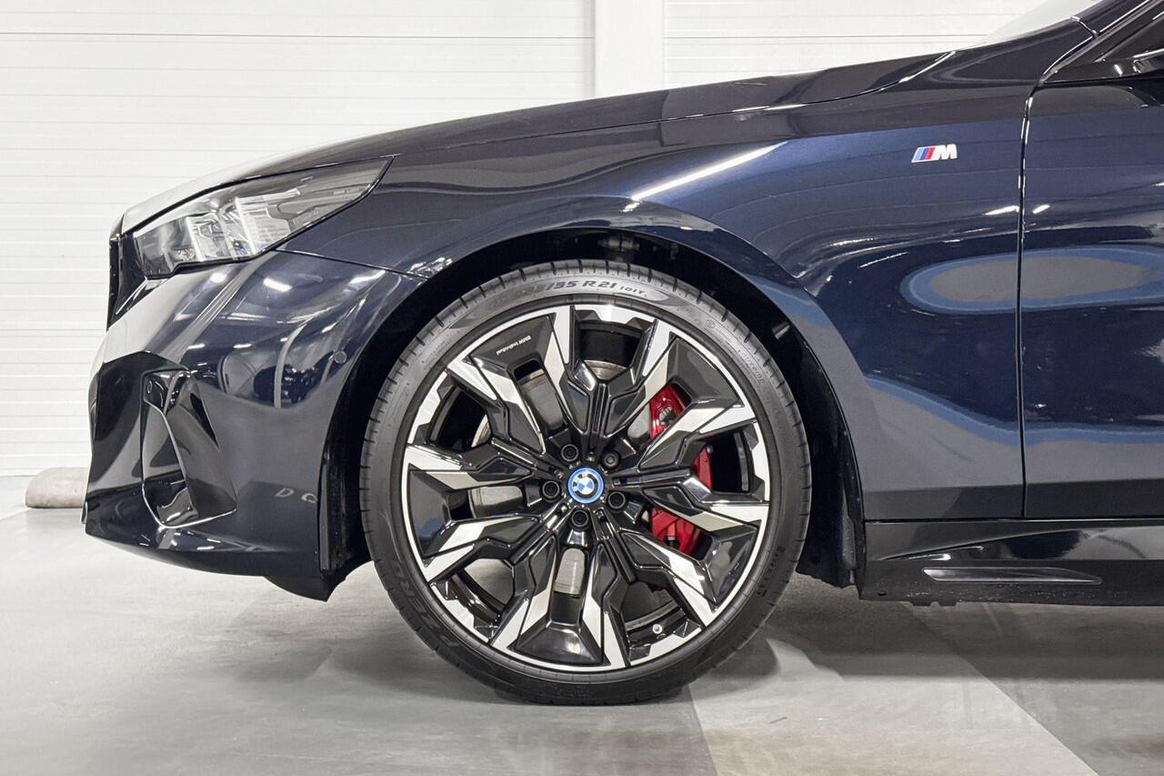 BMW i5 Sedan eDrive40 84 kWh