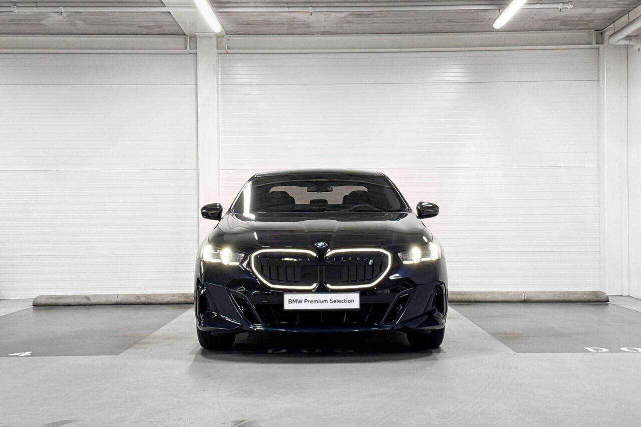 BMW i5 Sedan eDrive40 84 kWh