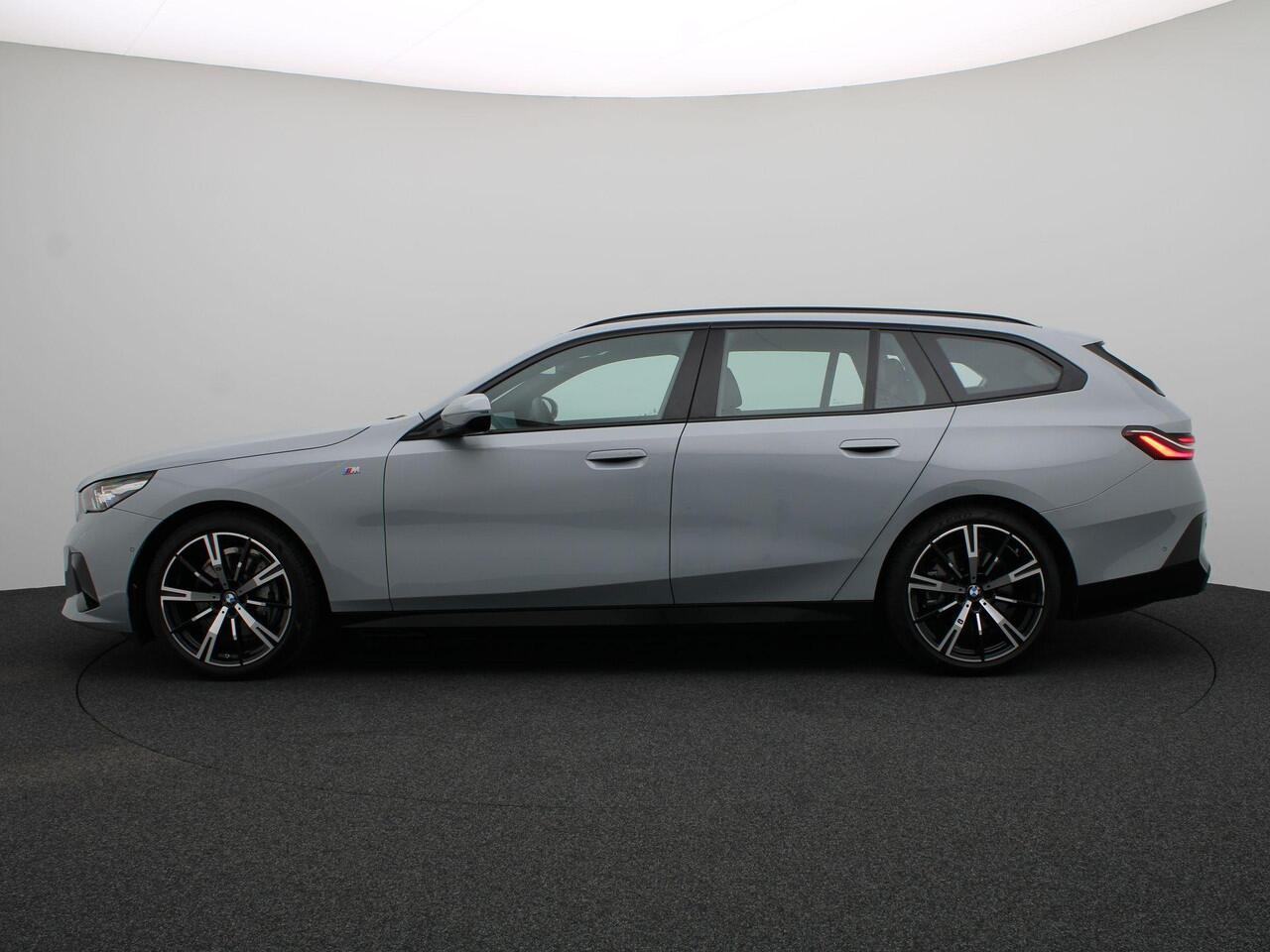 BMW i5 Touring eDrive40 M Sportpakket | M Sport Edition | Trekhaak | Driving Assistant Plus | Harman-Kardon | 20''