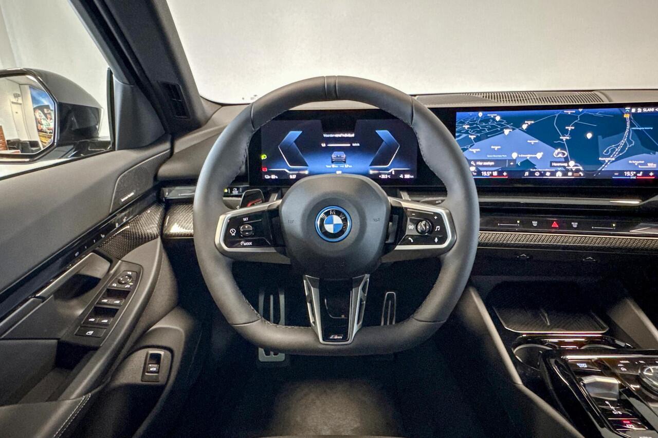 BMW i5 Sedan eDrive40 M Sport Edition | Stoelventilatie | Comfort Access | Harman Kardon | Trekhaak |