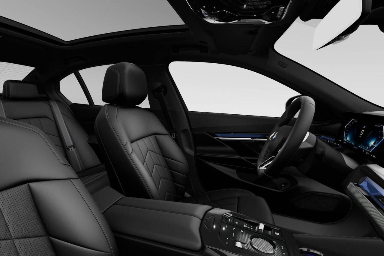 BMW i5 Sedan eDrive40 M Sport Edition | M Sport Pro | Innovation Pack | Travel Pack | Comfort Pack | Showroomvoordeel | ElectricDeals