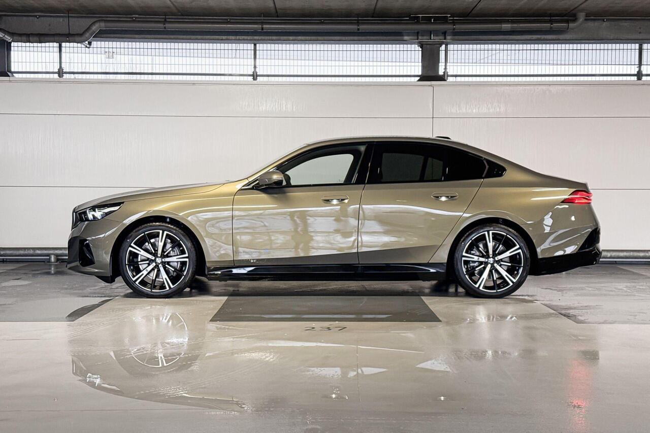 BMW i5 Sedan eDrive40 M Sport Edition 84 kWh | M Sportpakket | Travel Pack | ElectricDeals