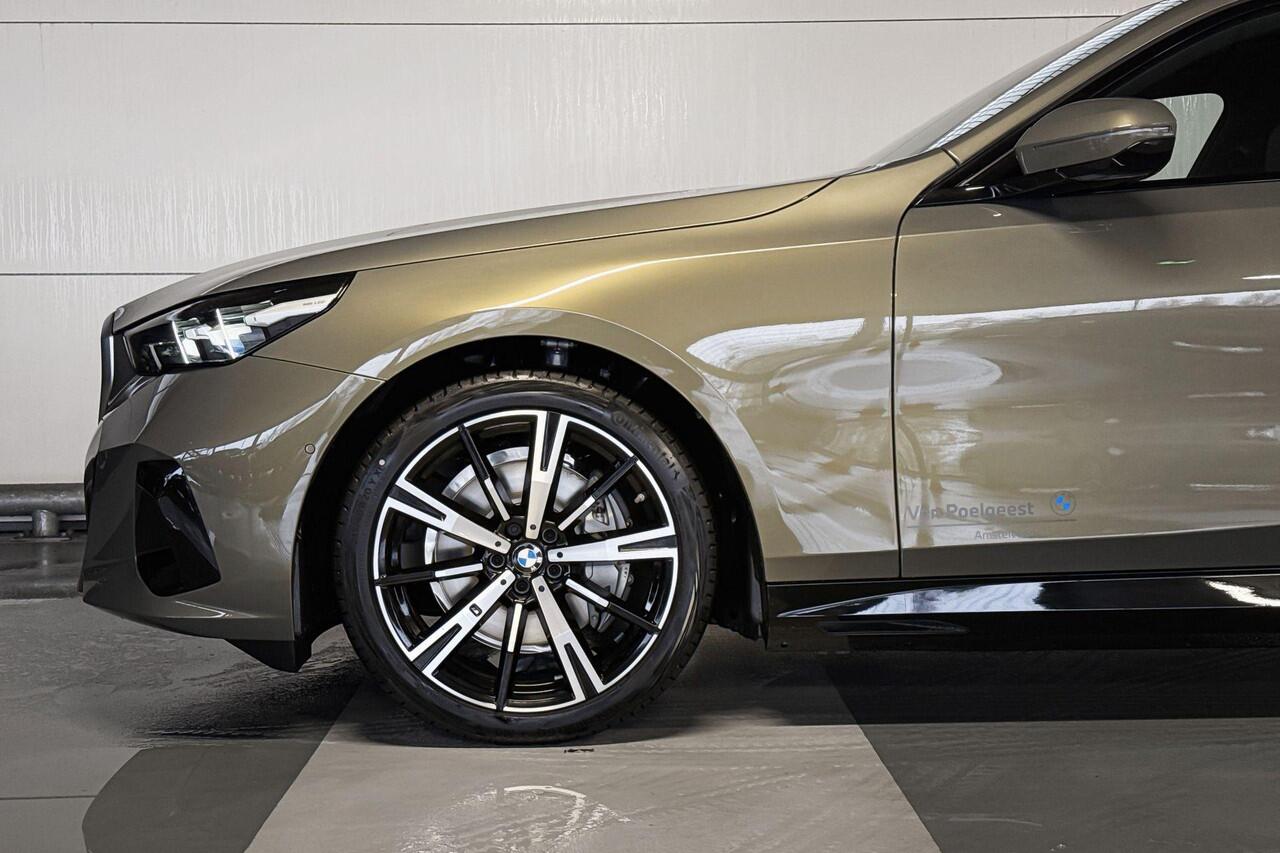 BMW i5 Sedan eDrive40 M Sport Edition 84 kWh | M Sportpakket | Travel Pack | ElectricDeals