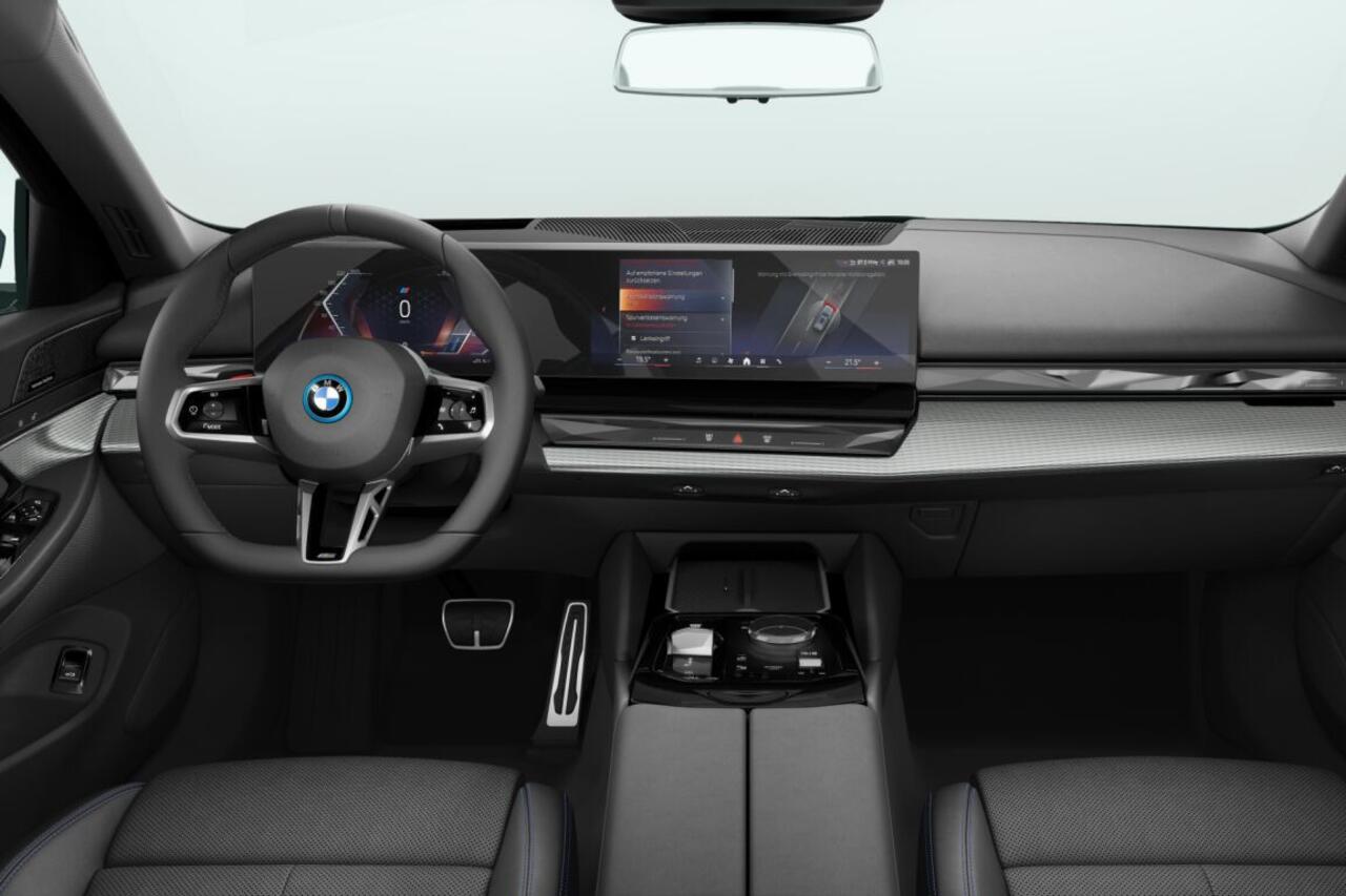 BMW i5 Touring xDrive40 84 kWh | M Sportpakket Pro | Innovation Pack | Travel Pack | Comfort Pack | Trekhaak | ElectricDeals