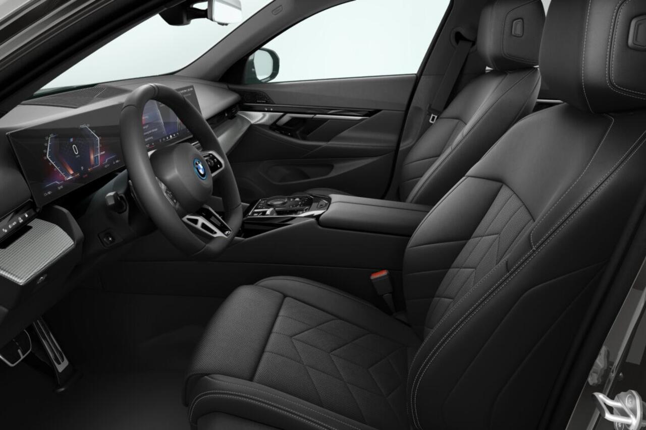 BMW i5 Sedan eDrive40 M Sport Edition 84 kWh | M Sportpakket | Travel Pack | Comfort Pack | Showroomvoordeel | ElectricDeals