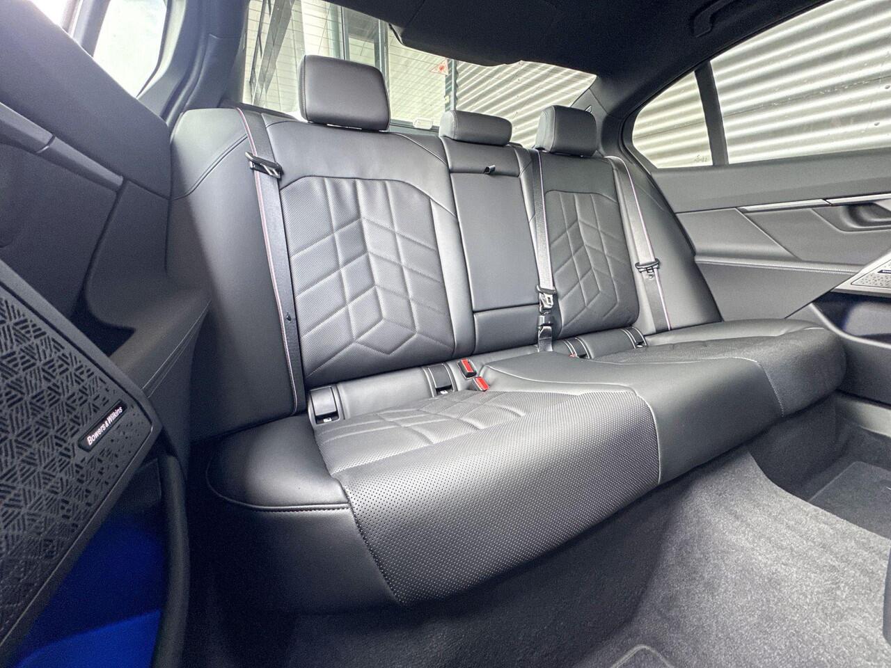 BMW i5 Sedan eDrive40