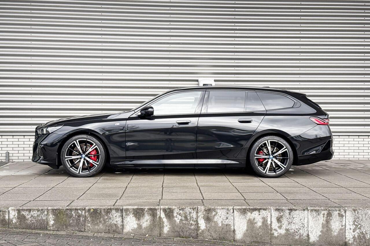 BMW i5 Touring eDrive40