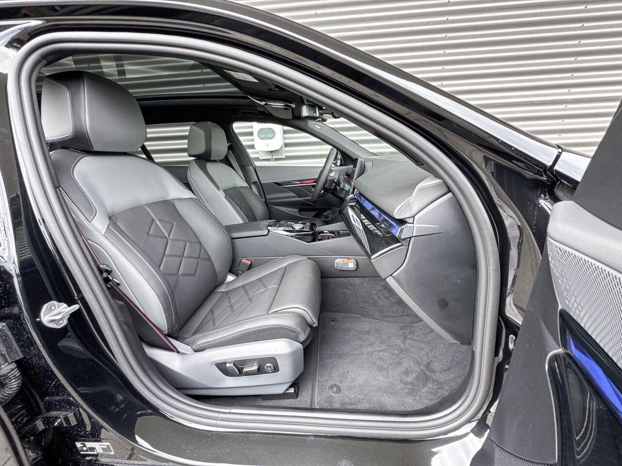 BMW i5 Touring eDrive40