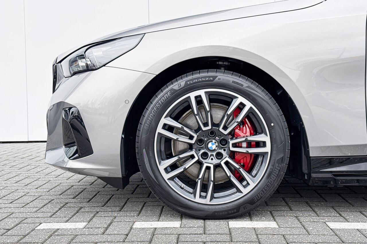 BMW i5 Sedan eDrive40 | M Sport Pro | Panoramadak