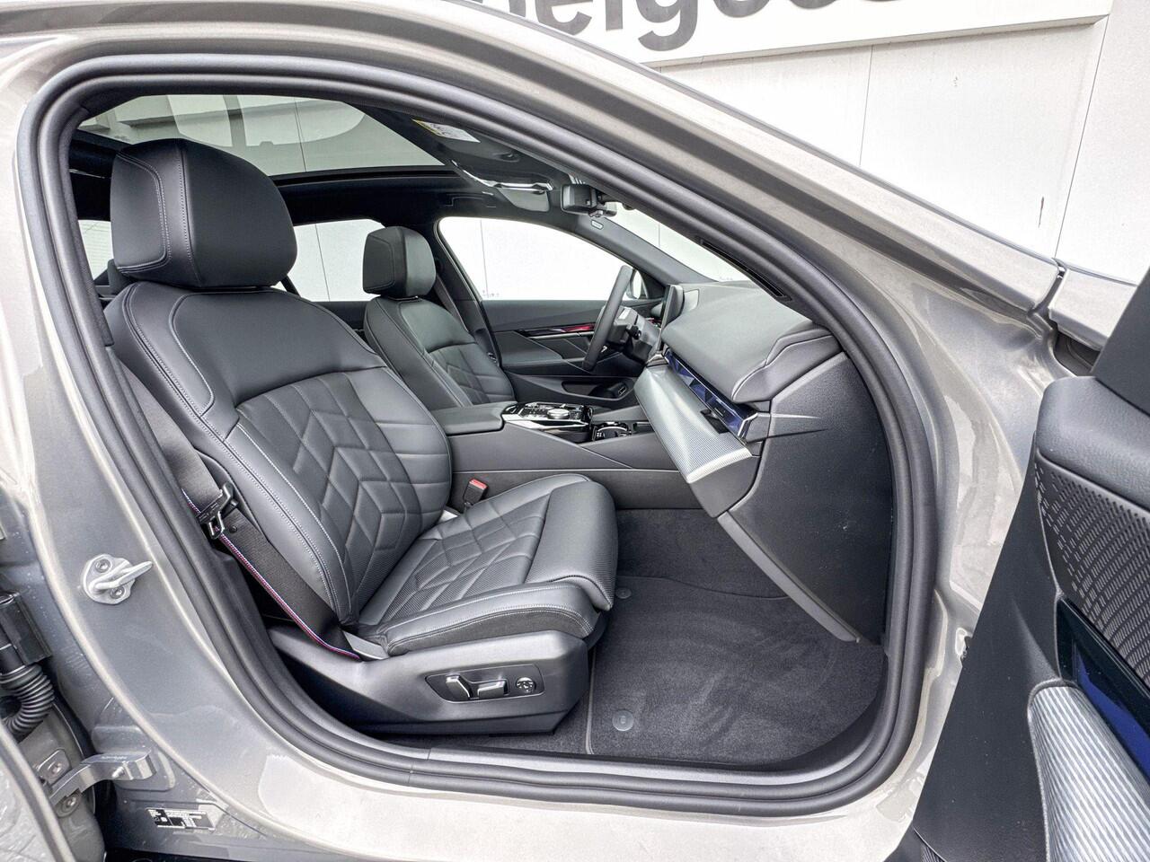 BMW i5 Sedan eDrive40 | M Sport Pro | Panoramadak