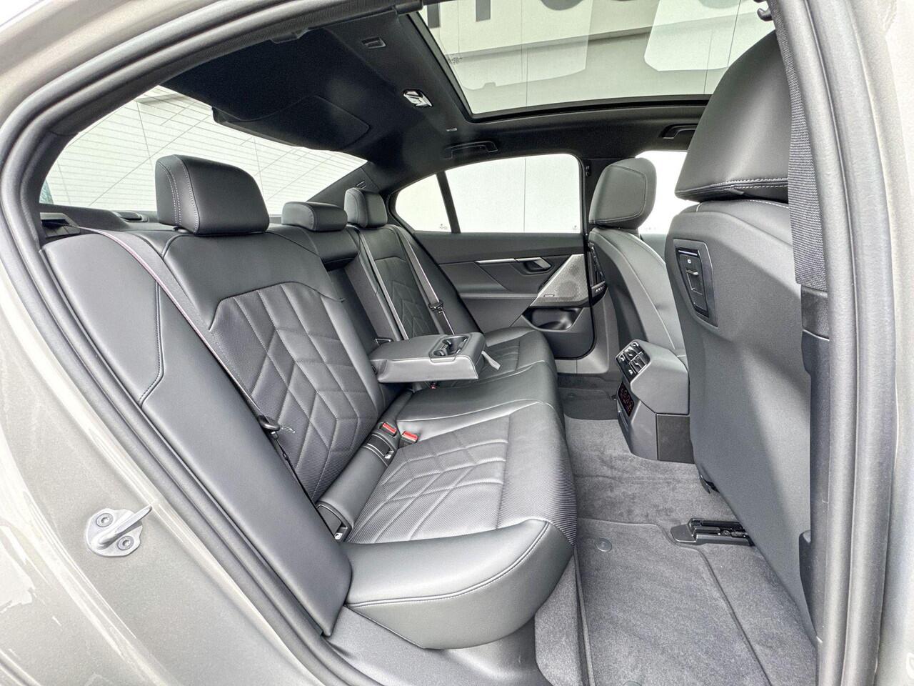 BMW i5 Sedan eDrive40 | M Sport Pro | Panoramadak