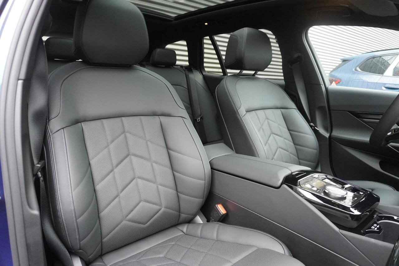 BMW i5 Touring eDrive40 M Sportpakket | Comfort Pack | Trekhaak met elektrisch wegklapbare kogel | Glazen panoramadak | Driving Assistant Professional | Harman-Kardon sound system | Lentevoordeel