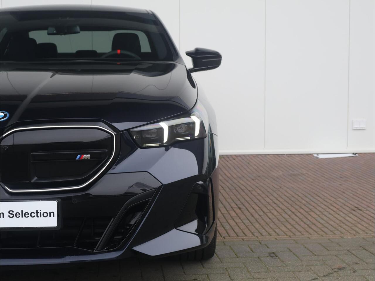 BMW i5 M60 xDrive | Sportpakket Pro | Equipment Pack Pro | Travel Pack | Showroom Selection