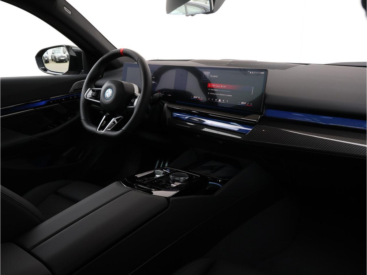 BMW i5 M60 xDrive | Sportpakket Pro | Equipment Pack Pro | Travel Pack | Showroom Selection