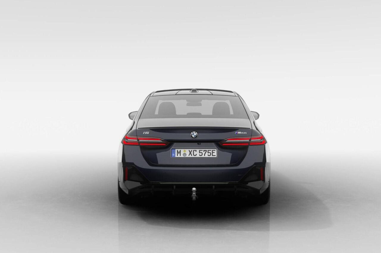 BMW i5 Sedan M60 xDrive | M Sport Pro | Innovation Pack | Travel Pack | Comfort Pack | Bowers & Wilkins Surround System | Trekhaak | ElectricDeals