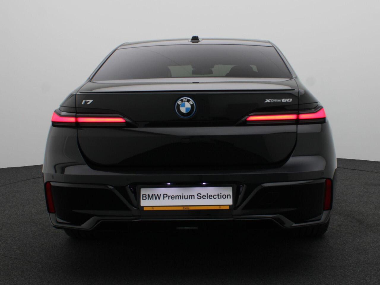 BMW i7 xDrive60 M Sportpakket Pro | Innovation Pack | Climate Acoustics Pack | Integral Active Steering | Driving Assistant Professional | Parking Assistant Professional | 21''