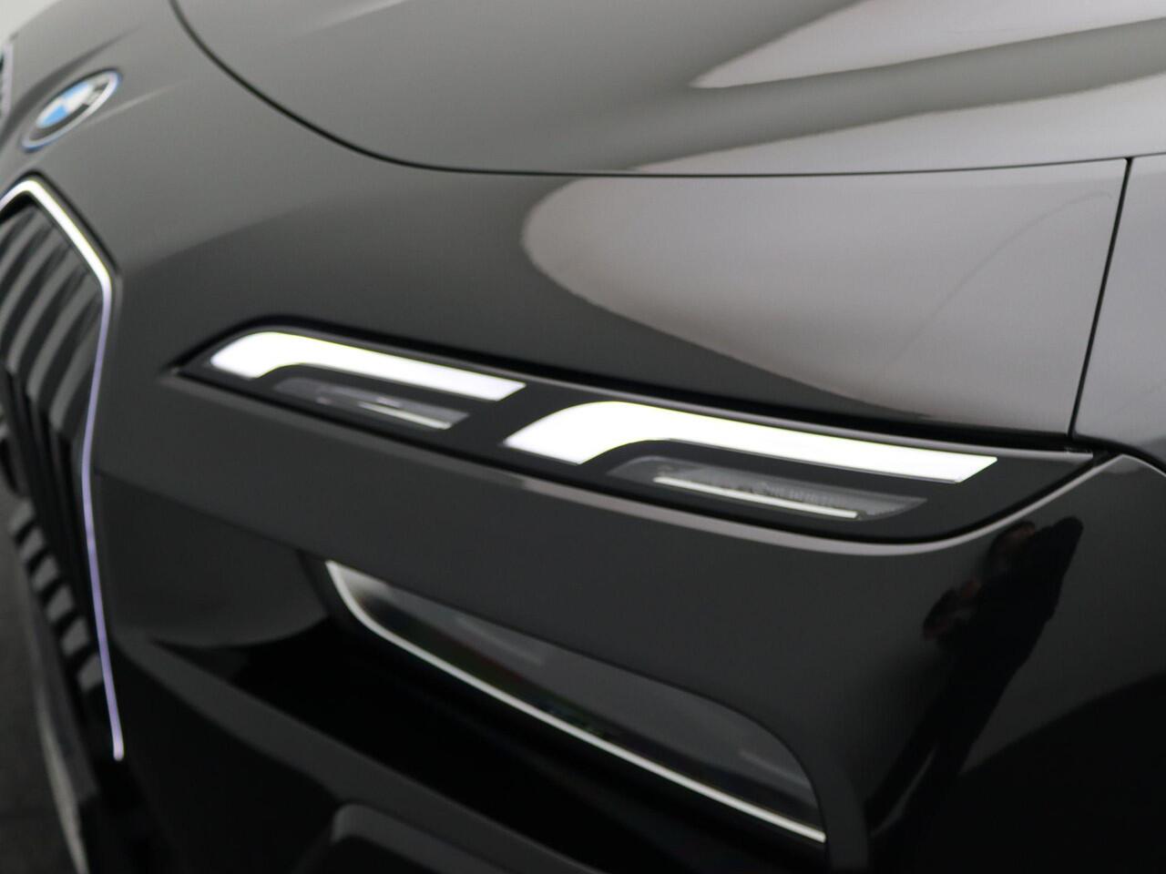 BMW i7 xDrive60 M Sportpakket Pro | Innovation Pack | Climate Acoustics Pack | Integral Active Steering | Driving Assistant Professional | Parking Assistant Professional | 21''