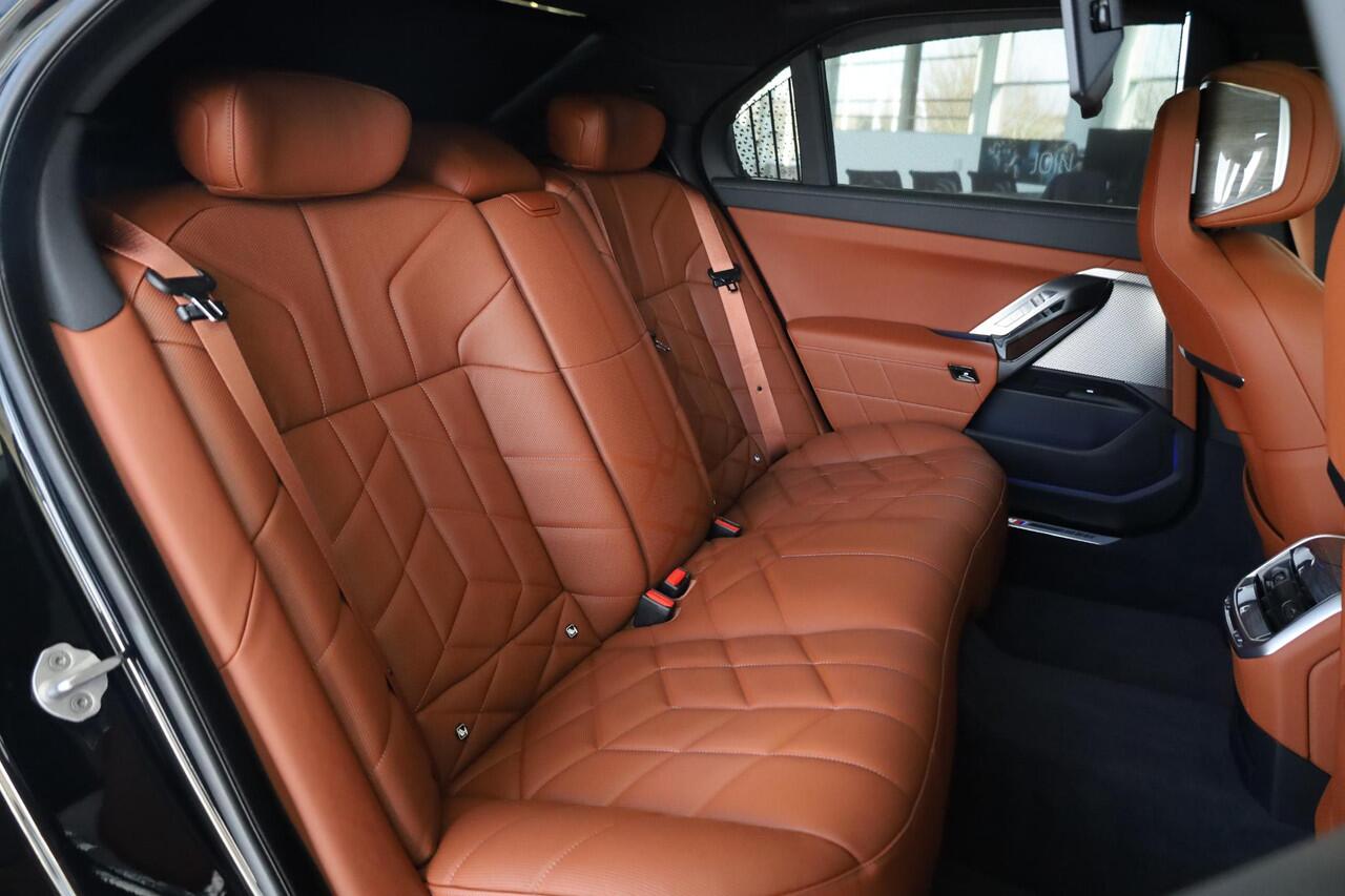 BMW i7 xDrive60 | M Sportpakket Pro | Rear Seat Entertainment