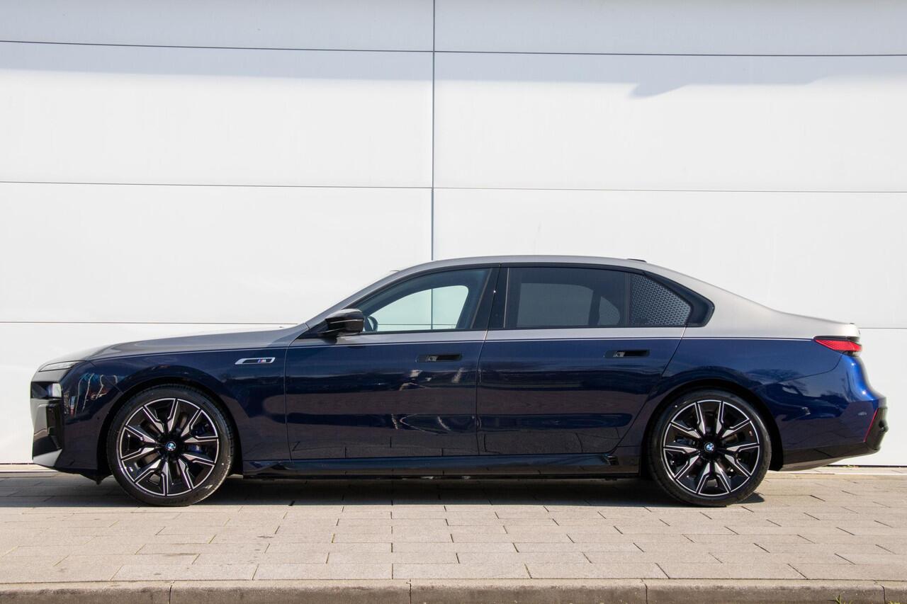 BMW i7 M70 xDrive | Sky Lounge | Bowers & Wilkins | Connoisseur Pack