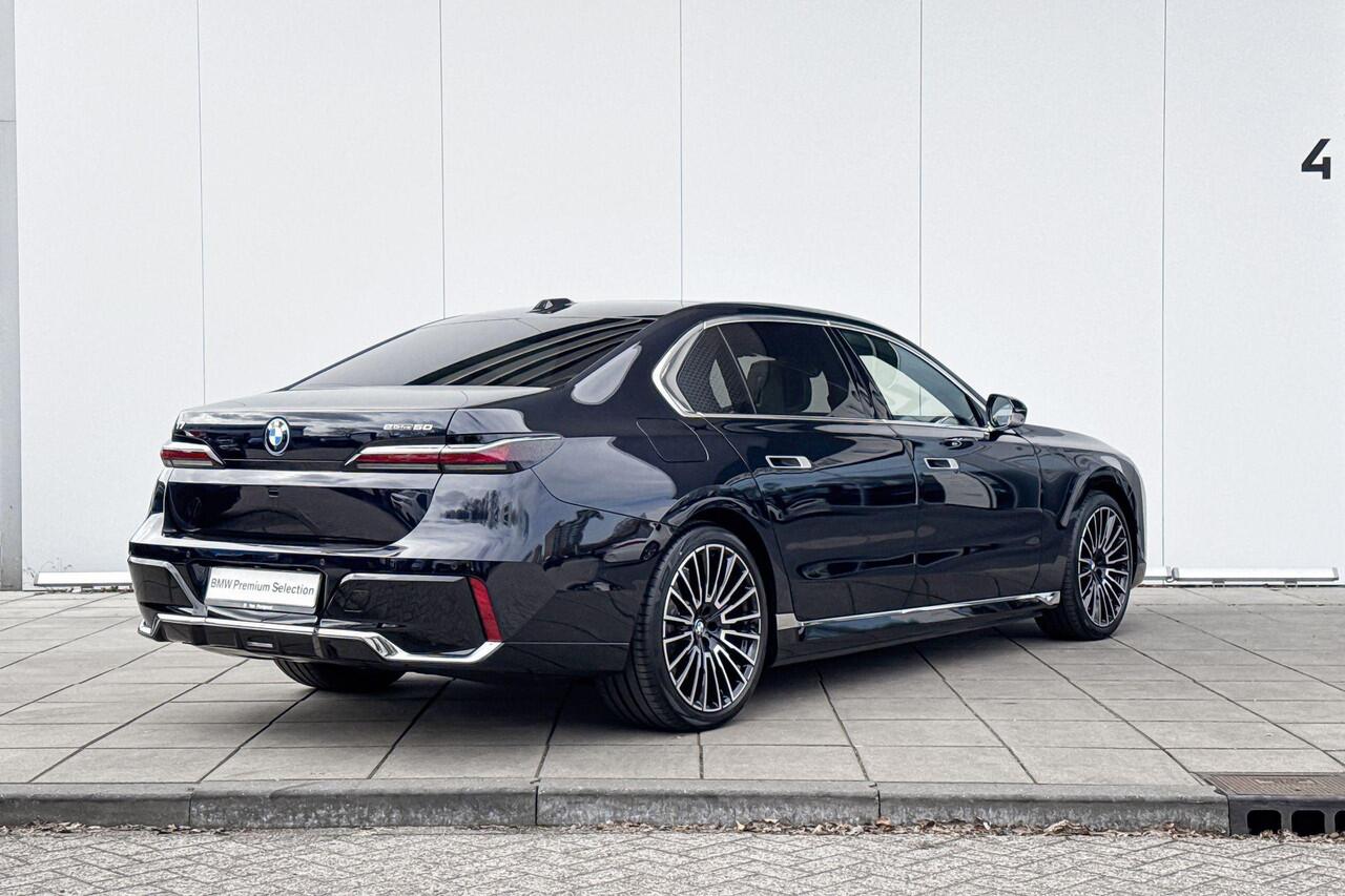 BMW i7 eDrive50 M-Sport / Multifuncitionele Stoelen / Executive Pakket / Driving Assistant Professional / Integral Active Steering / Connoisseur Pack / 21 inch / Parking Assistant
