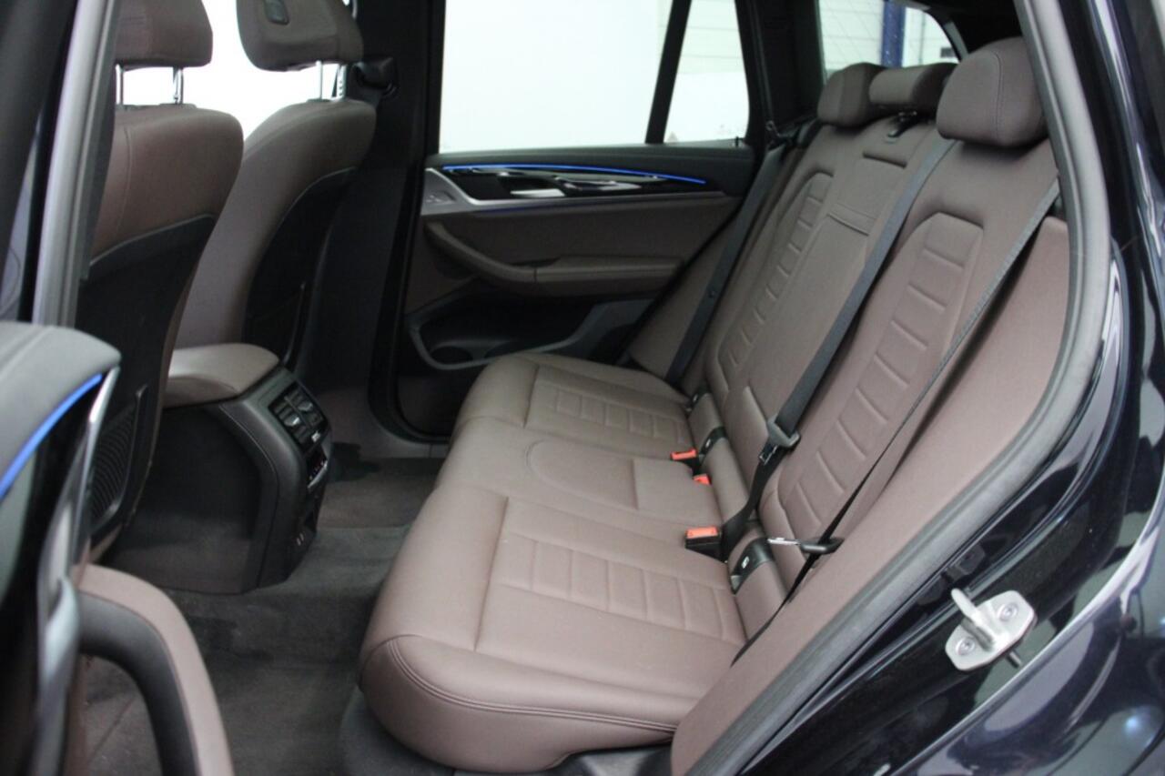 BMW iX Executive 80 kWh - Carplay, Panorama, Camera, Leer, Stoelverw. Afn. Trekhaak