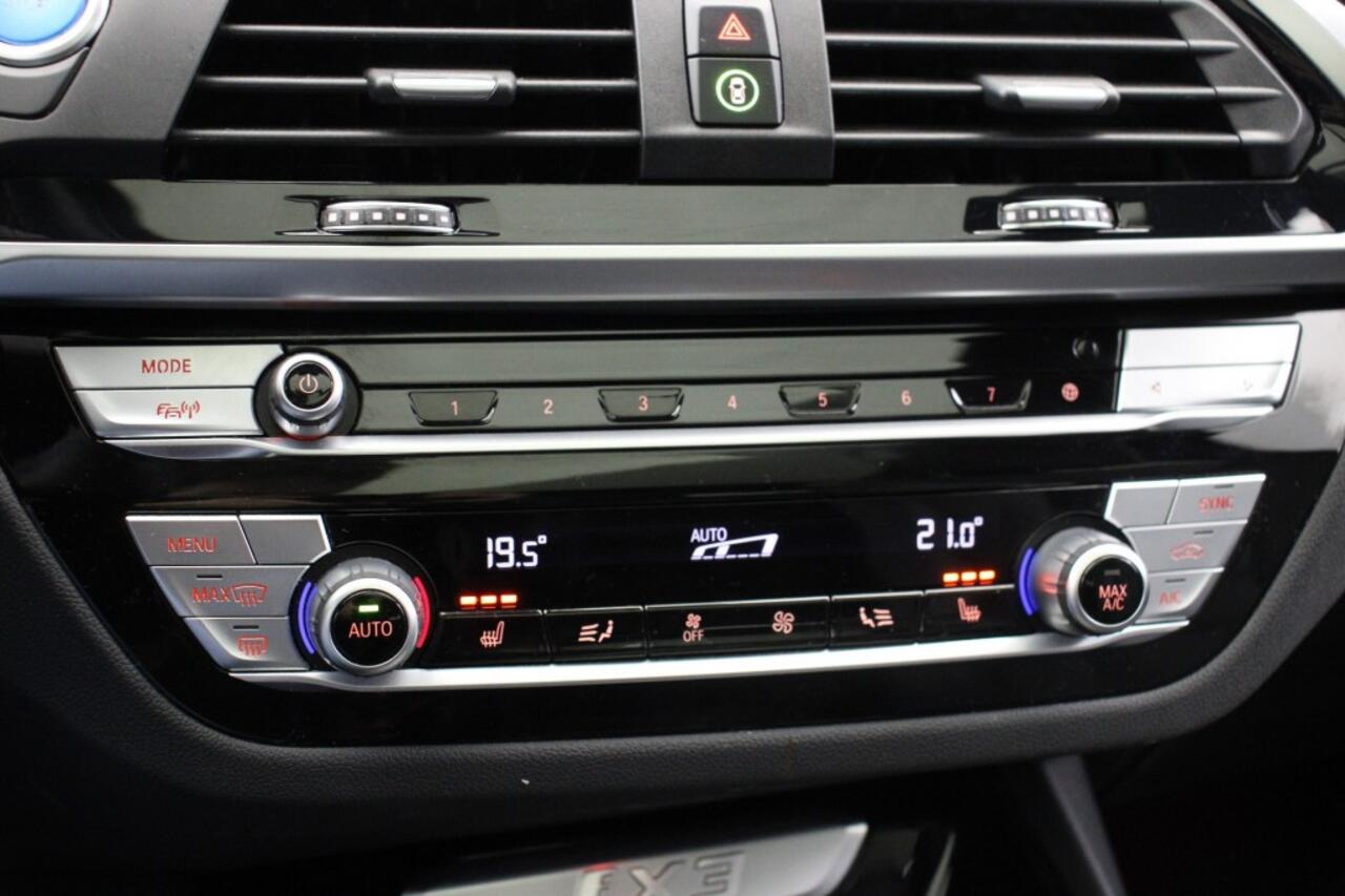 BMW iX High Executive 80 kWh - Carplay, Navi, Panorama, Leer, Camera, Stoelverw.