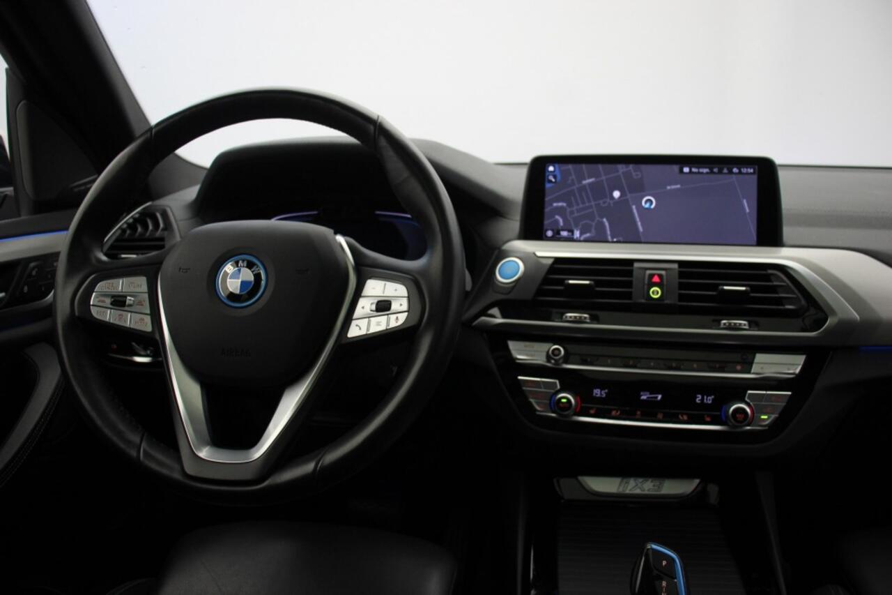 BMW iX High Executive 80 kWh - Carplay, Navi, Panorama, Leer, Camera, Stoelverw.
