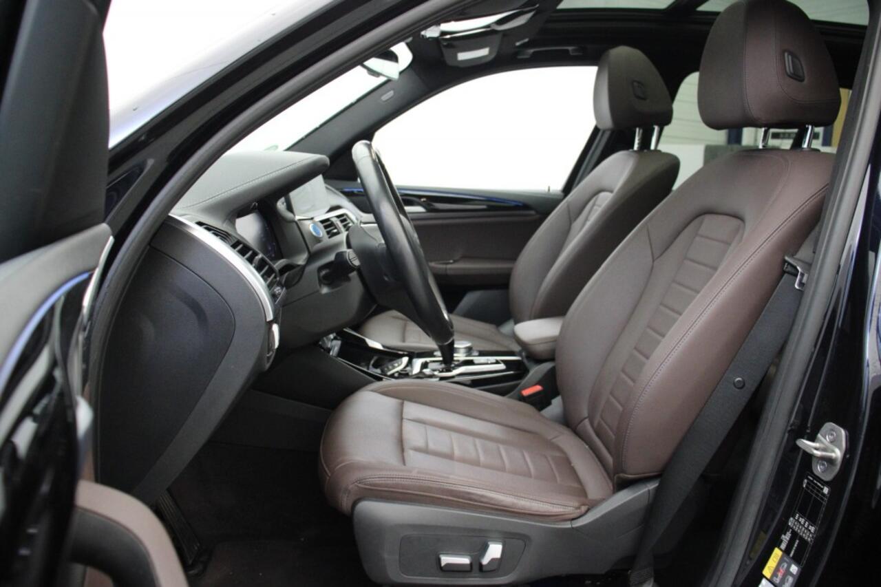 BMW iX Executive 80 kWh - Carplay, Panorama, Camera, Leer, Stoelverw. Afn. Trekhaak