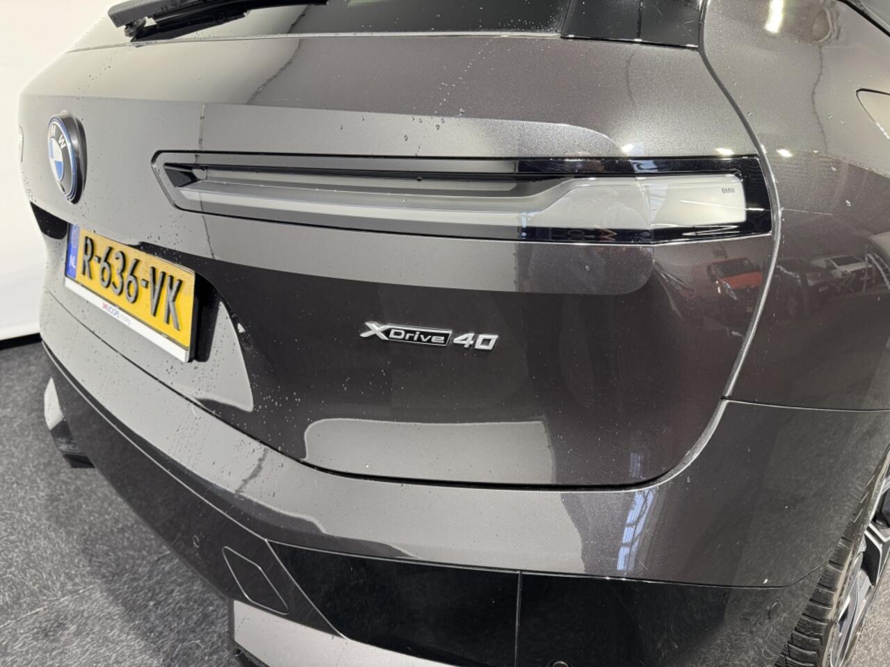 BMW iX High Executive 77 kWh | Laserlicht | Driving Assistant Professio