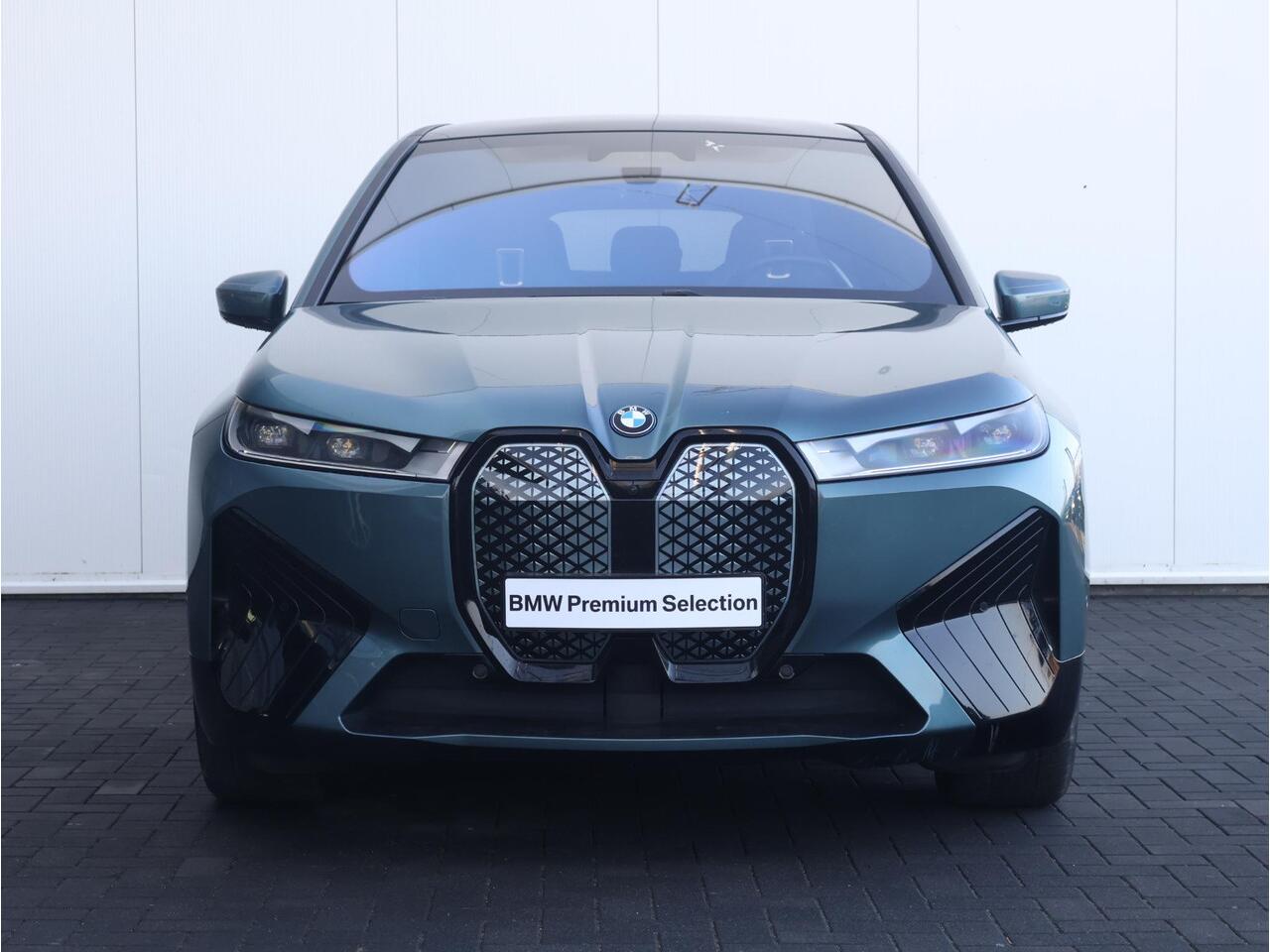 BMW iX xDrive40 High Executive 77 kWh Skylounge/ Driving Assistant Professional/ Harman-Kardon/ Sportpakket