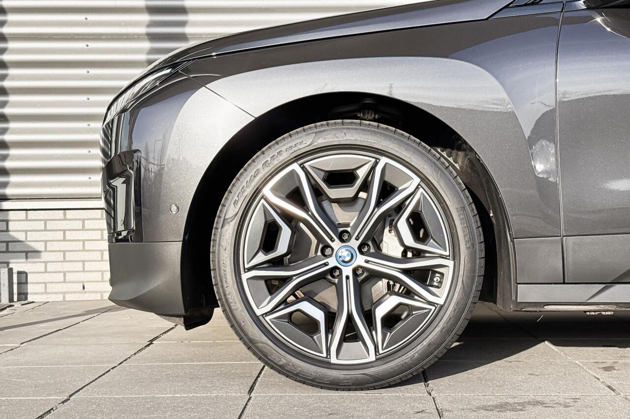 BMW iX xDrive40 High Executive 77 kWh