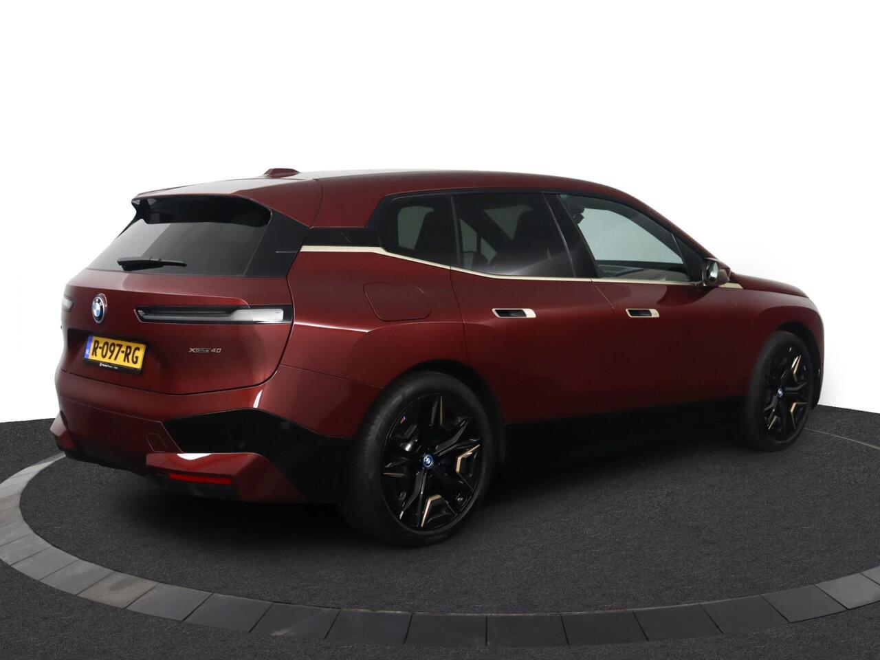 BMW iX XDrive40 Executive 77 kWh |NAP|SOH 97,4%|Leder|Memory