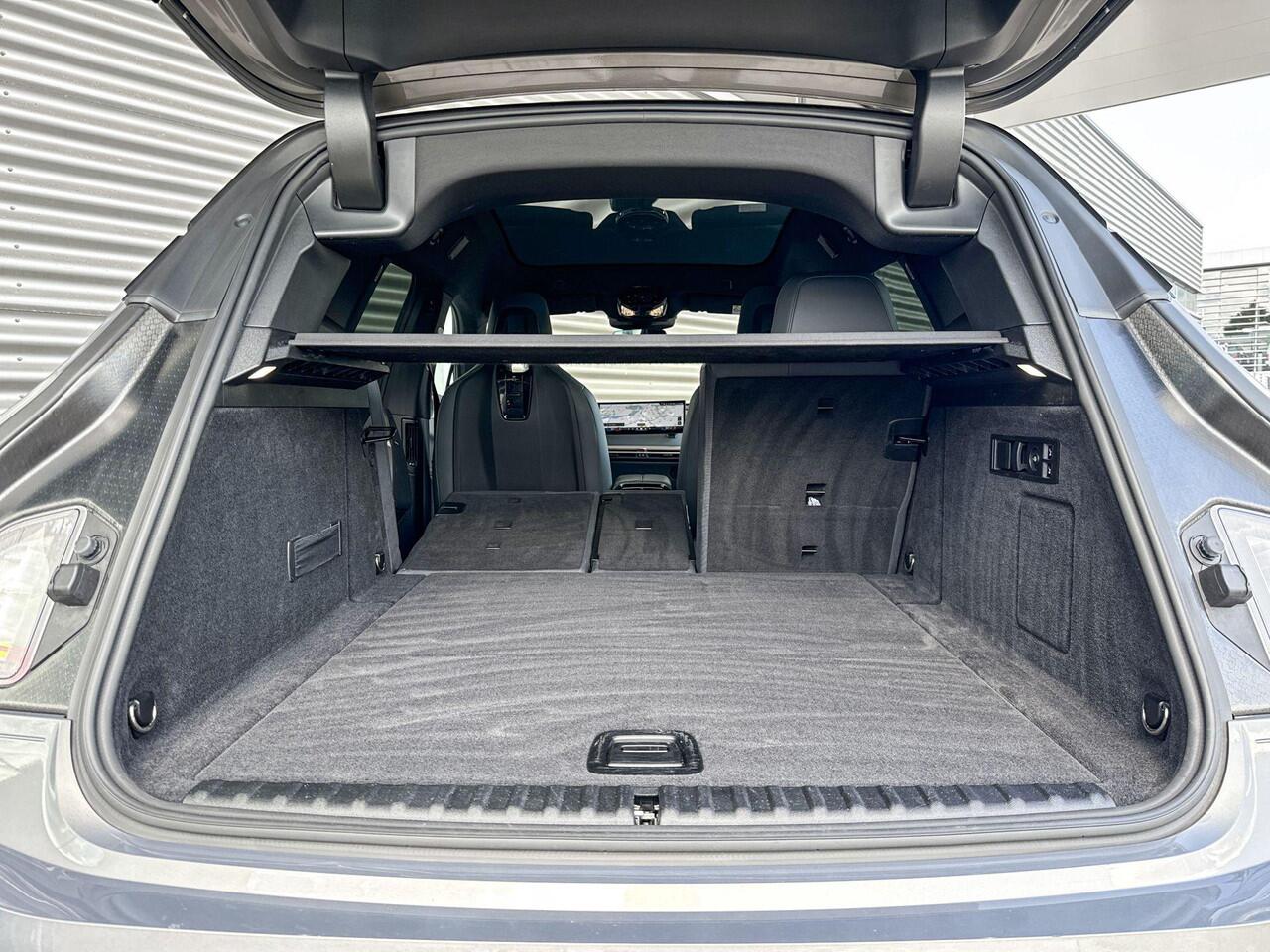 BMW iX xDrive40 Business Edition Plus 77 kWh / Selections