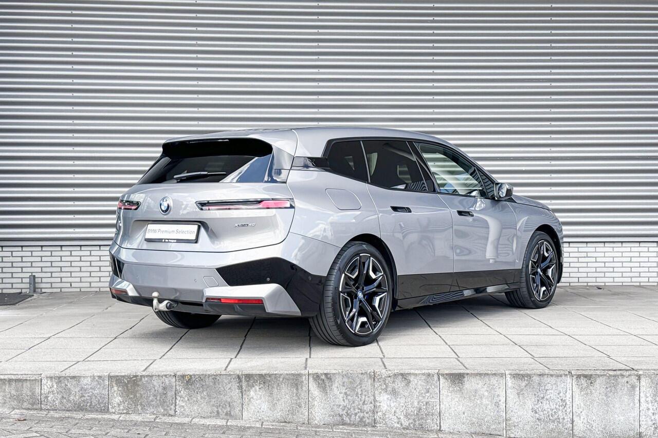 BMW iX xDrive40 Business Edition Plus 77 kWh / Selections