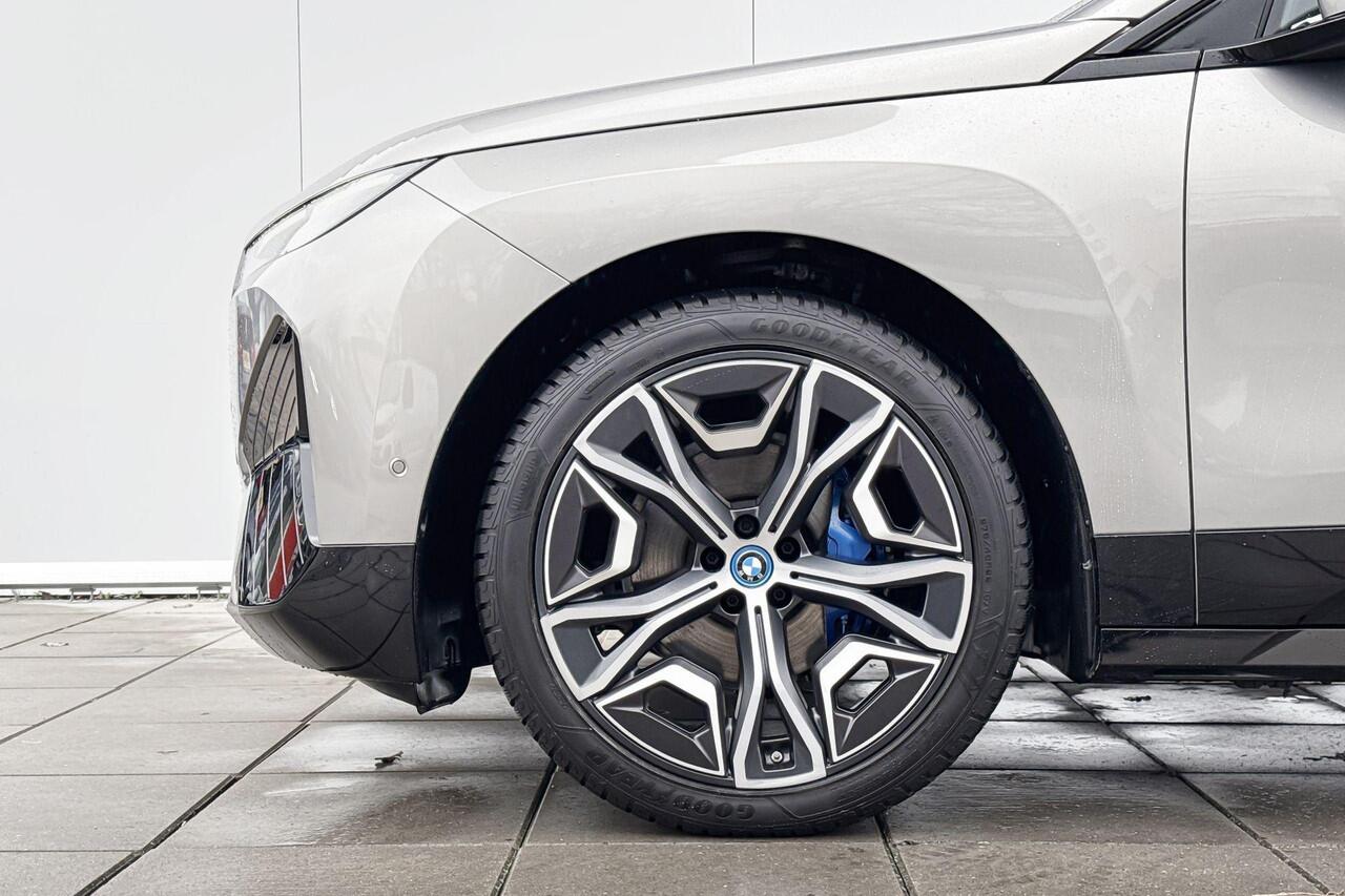 BMW iX xDrive40 High Executive 77 kWh