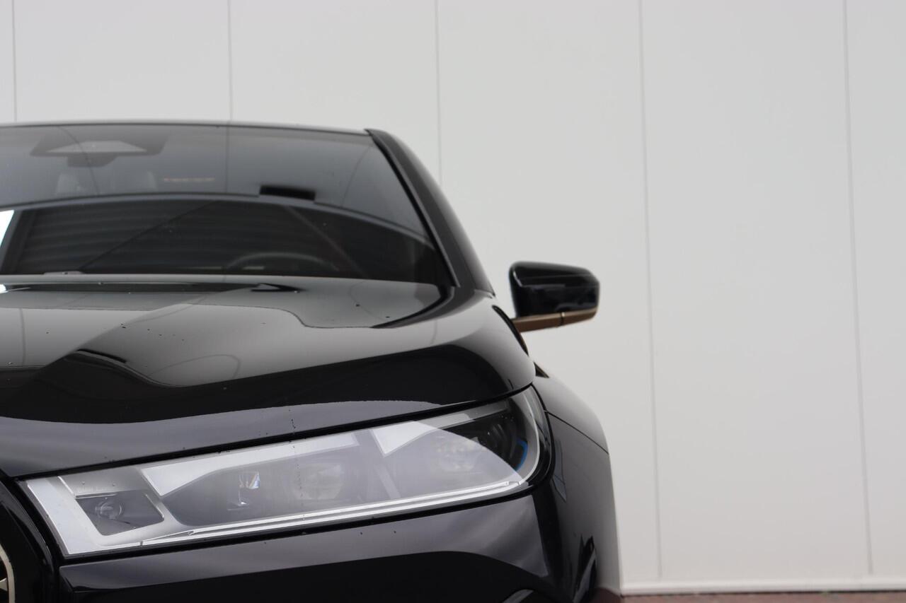 BMW iX xDrive50 Executive 112 kWh Sportpakket/ 22" LMV/ Stoelventilatie/ Stoelverwarming/ Elektrische Stoelen/ Achteruitrij camera