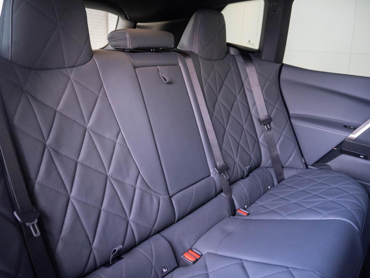 BMW iX xDrive40 | High Executive | Sport Edition | BMW Personal CoPilot Pack | Sportpakket