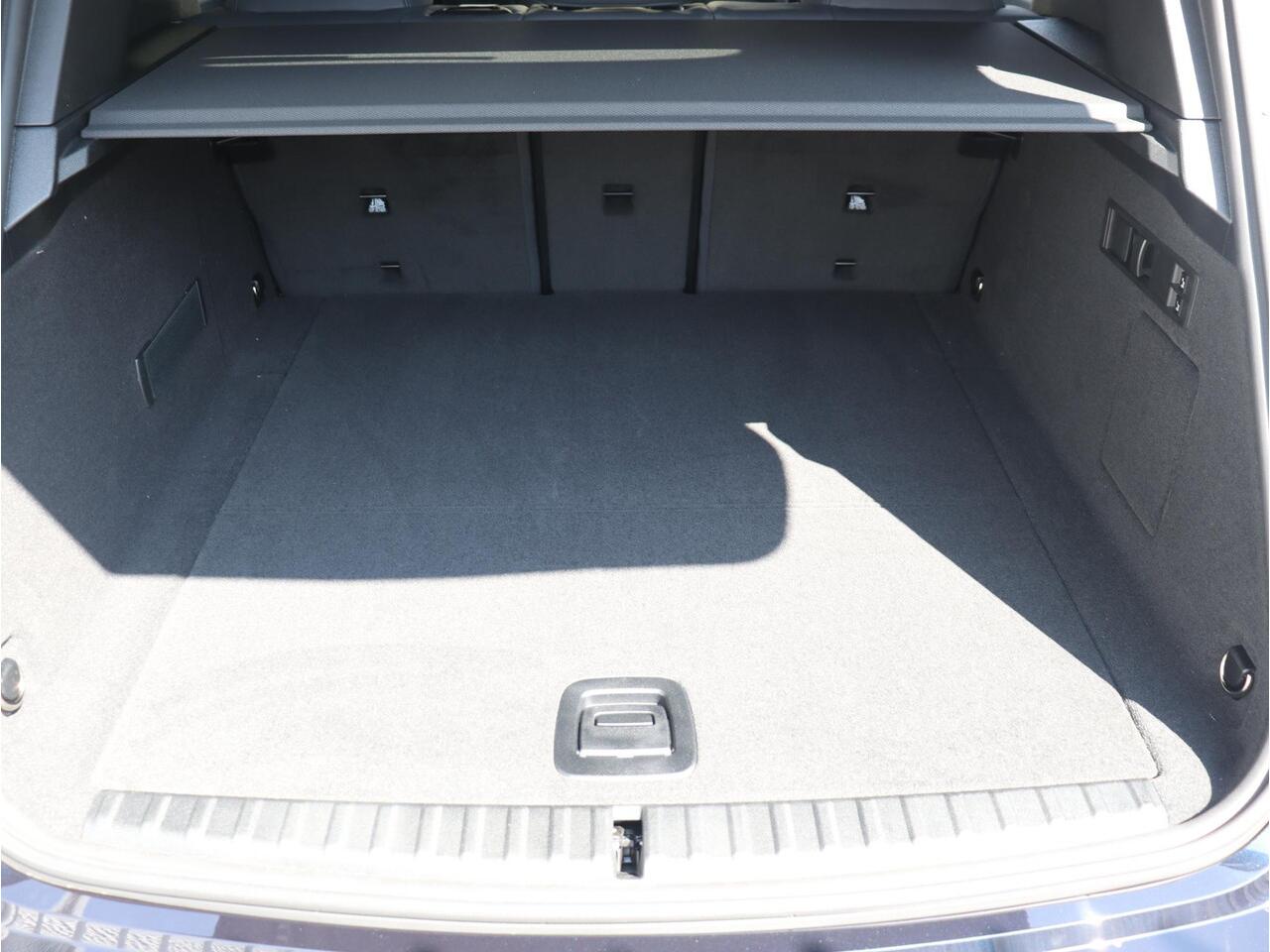 BMW iX xDrive45 | M Sportpakket | Comfort Pack | Innotvation Pack