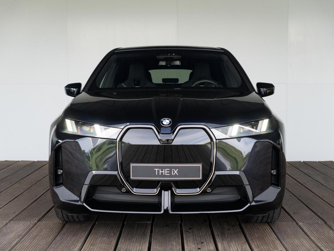 BMW iX xDrive45 | M Sportpakket Pro | Innovation Pack | Comfort Pack