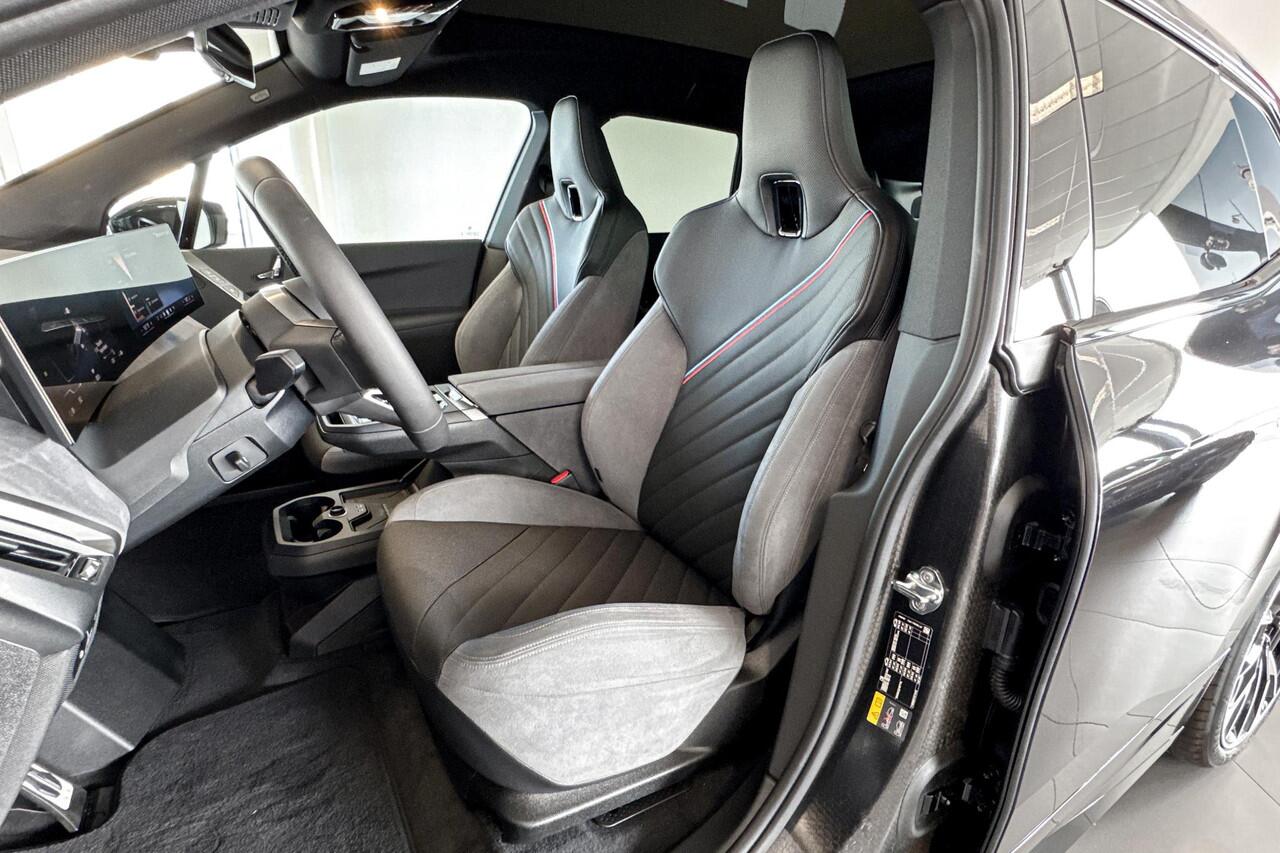 BMW iX xDrive45 | M Sport Pro | Comfort Pack | Innovation Pack | Trekhaak | Sky Lounge