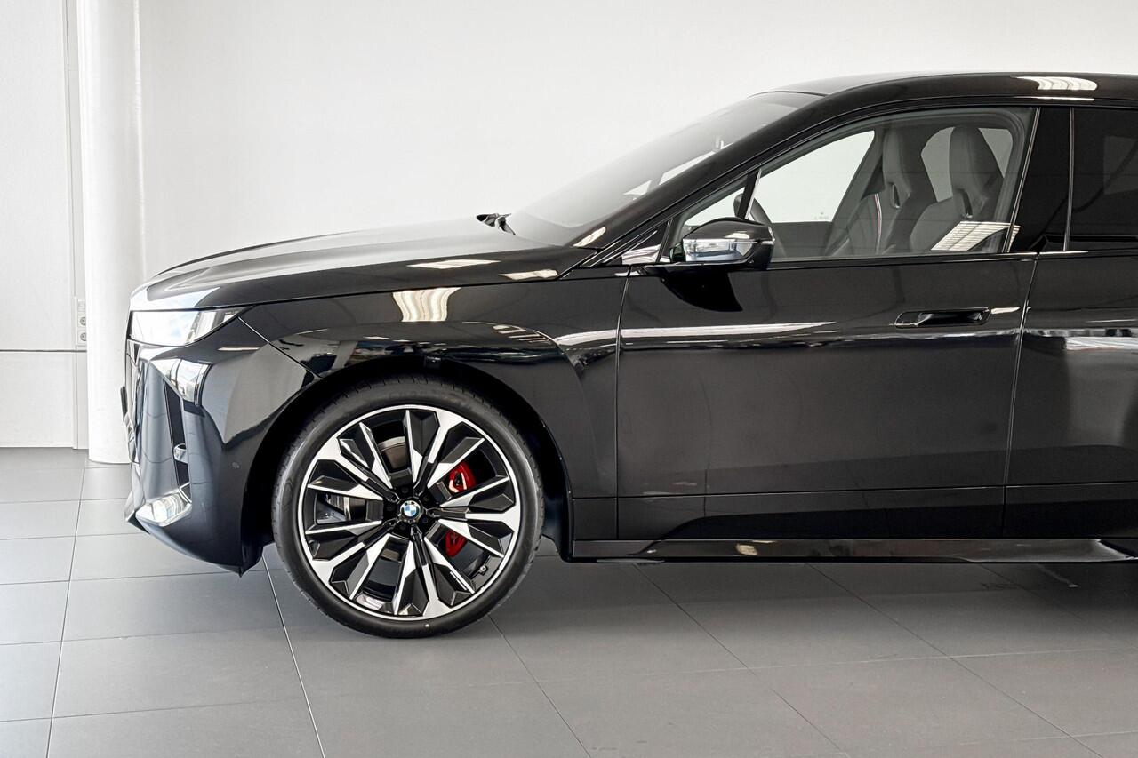 BMW iX xDrive45 | M Sport Pro | Comfort Pack | Innovation Pack | Trekhaak | Sky Lounge