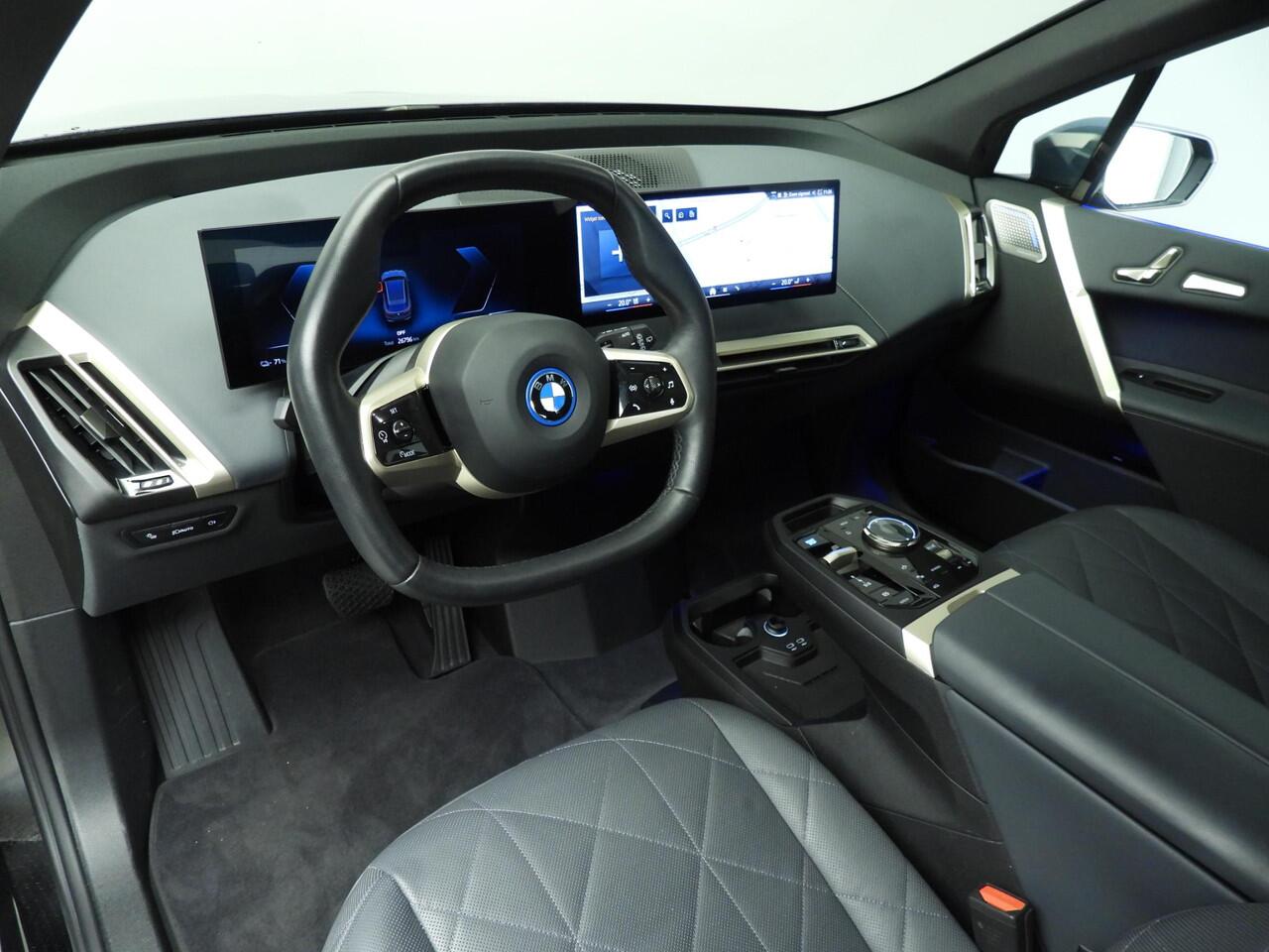 BMW iX xDrive50 | Laserlicht | Navigatie | Panoramadak | Active cruise | DAB | Bowers & Wilkins sound | Alu 21 inch