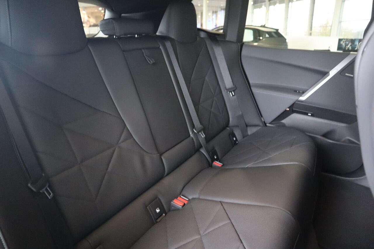 BMW iX xDrive40 Sport Edition | Driving Assistant Professional | Elektr. Trekhaak