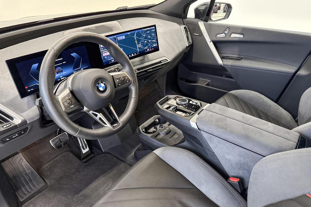 BMW iX xDrive45