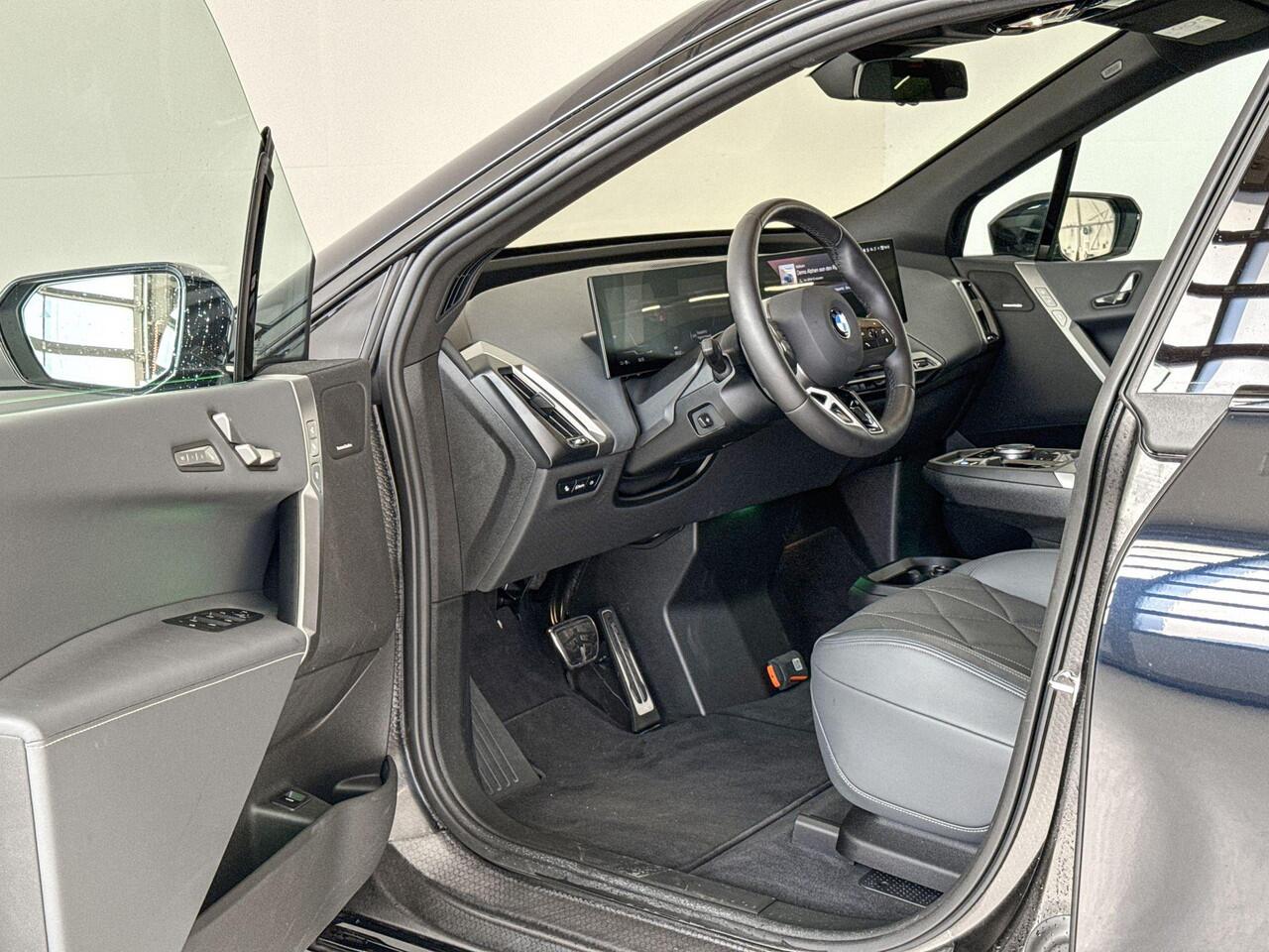 BMW iX xDrive45 Innovation Pack M Sportpakket - Beschikbaar vanaf: April 2026