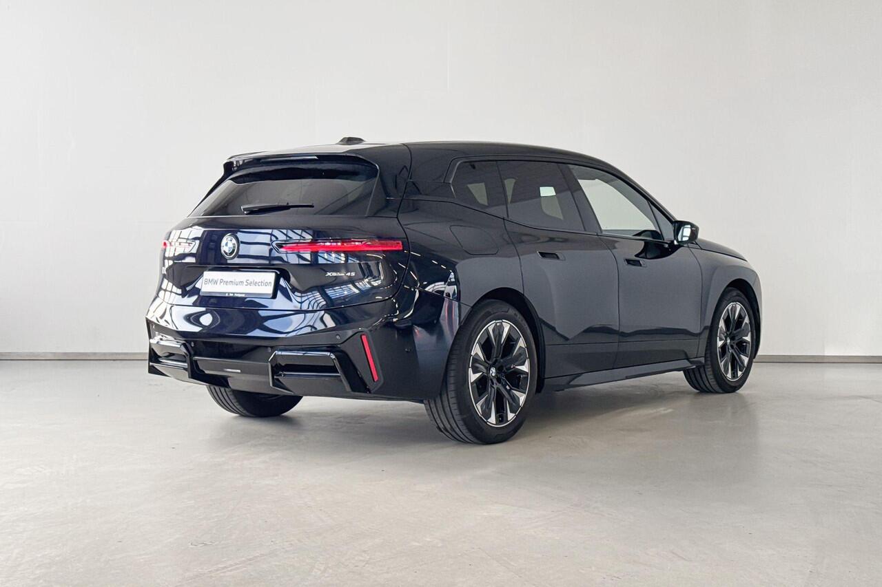BMW iX xDrive45 Innovation Pack M Sportpakket - Beschikbaar vanaf: April 2026